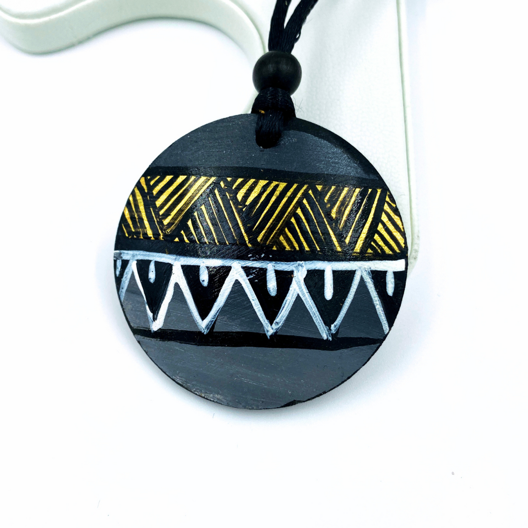 Coconut necklace Gold/white/grey