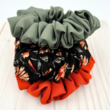 Ladda upp bild till gallerivisning, Scrunchie Autumn Sage
