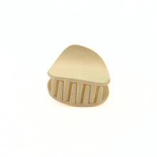 Ladda upp bild till gallerivisning, Macaroniclips Offwhite

