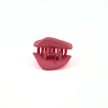 Ladda upp bild till gallerivisning, Macaoronclips Raspberry
