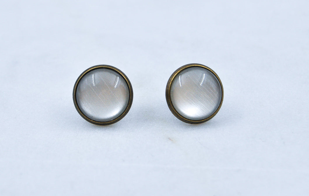 Studs Earring White