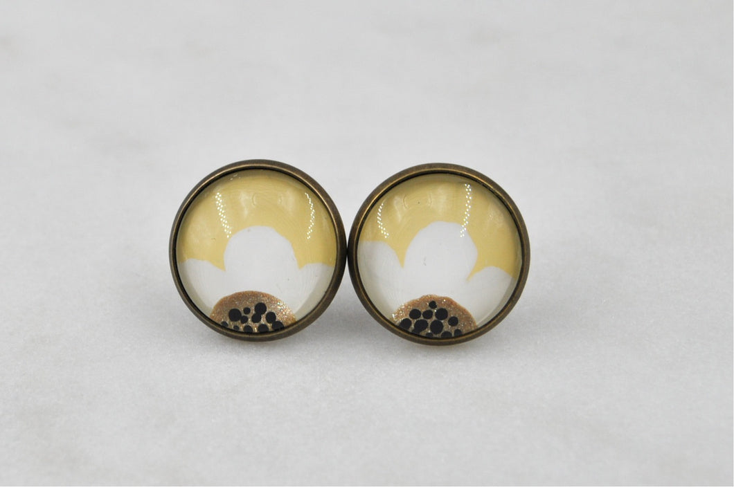 Wildflower Studs Light Yellow