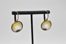 Ladda upp bild till gallerivisning, Wildflower Hanging Earring Light Yellow
