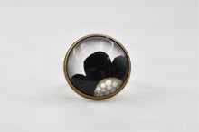 Ladda upp bild till gallerivisning, Wildflower Ring White/black
