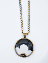 Ladda upp bild till gallerivisning, Wildflower Necklace Black Large
