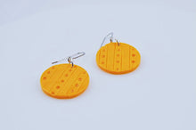 Ladda upp bild till gallerivisning, Clay Dot Earring Yellow
