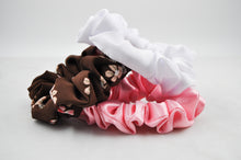 Ladda upp bild till gallerivisning, Scrunchie Pastel Pink Satin
